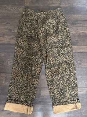 No Boundaries women’s Leopard Print Cargo Pants - Tan and Black